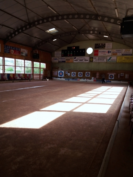 Philippe a même Philippe a même éclairé les terrains aux joueurs !!!