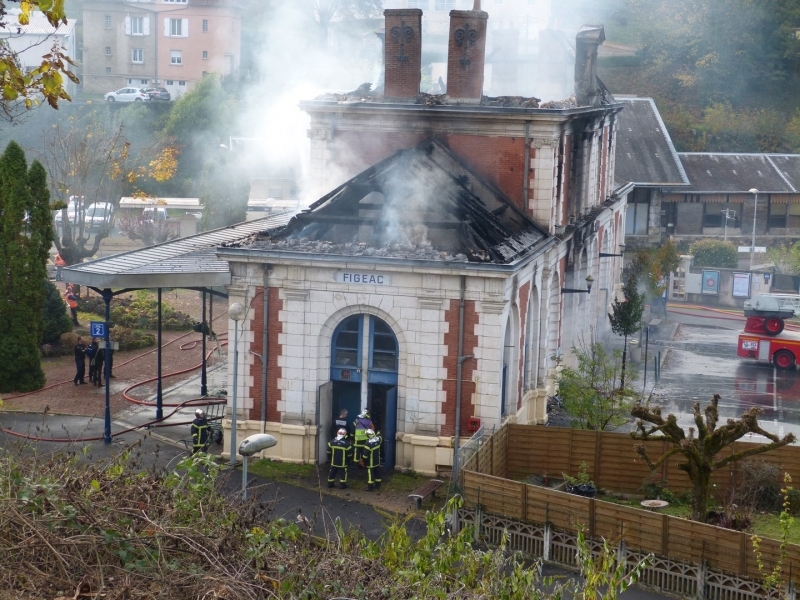 Gare de figeac brulée 002 (Copier)